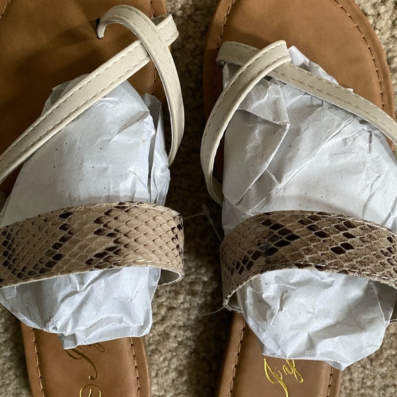 Snake skin sandals sz7 - Picture 2 of 3